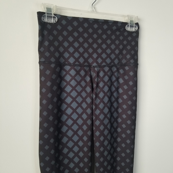 NWT The North Face Contoured Tech High Rise Flash Dry Leggings XS Geometric - Picture 3 of 16